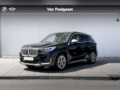 BMW iX1 - xDrive30 Launch Edition trekhaak met afneembare kogel / Panorama dak / Harman Kardon Audio