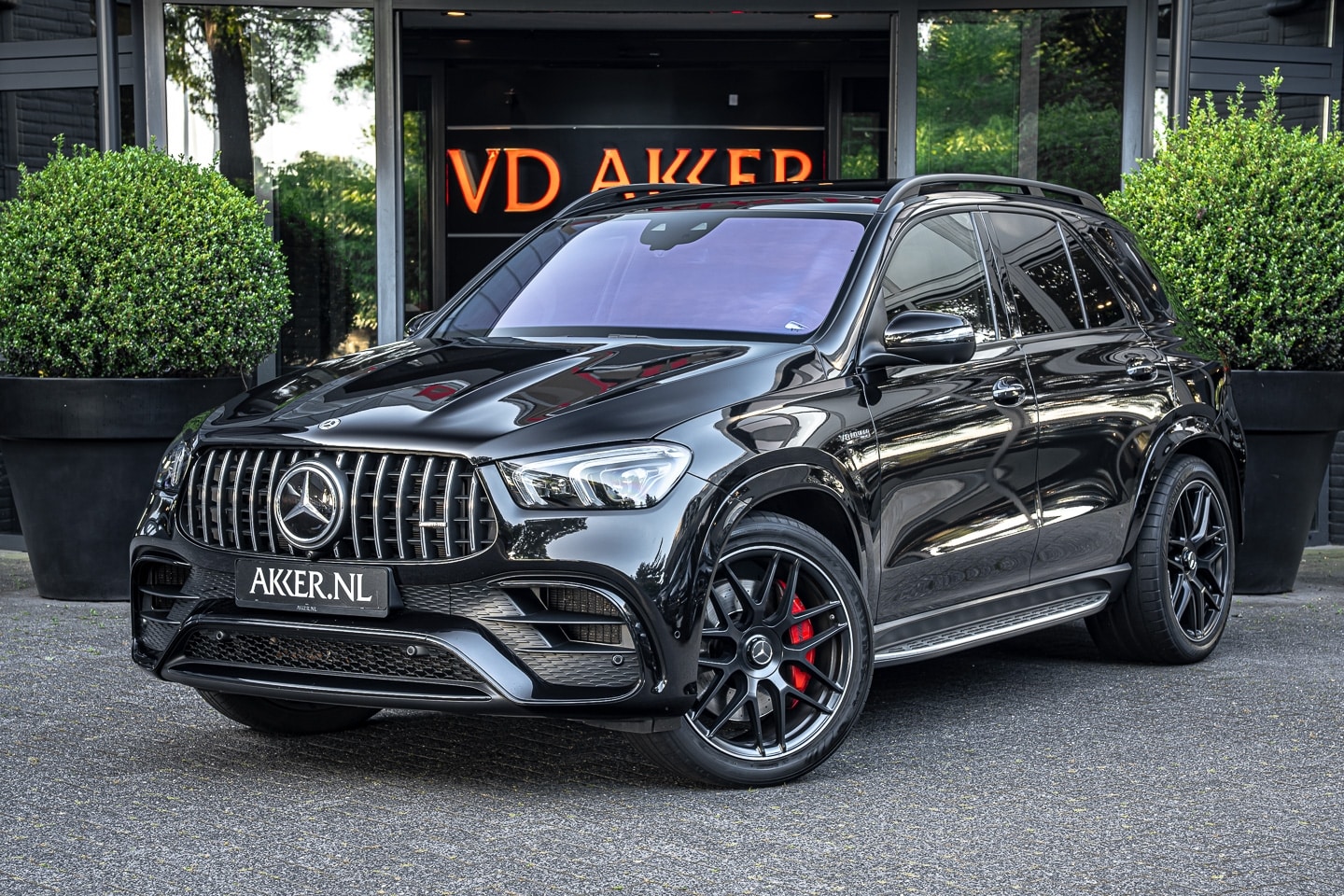 Mercedes-Benz GLE-Klasse - 63 S AMG 4MATIC+ Distronic Plus | 360° Camera | Nightpakket | Pano.Dak - AutoWereld.nl