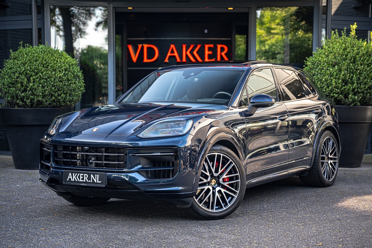 Porsche Cayenne - S E-Hybrid SportDesign | Head-up | 360° Camera | Adapt. Sportstoelen - AutoWereld.nl