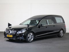 Mercedes-Benz E-klasse - 300 Hybride Begrafenisauto