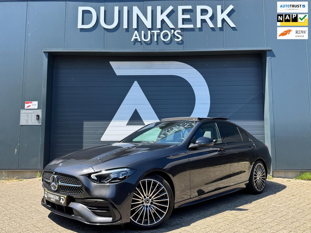 Mercedes-Benz C-klasse - 180 AMG Line | Automaat | Stoelverwarming | Panoramadak | Night pakket - AutoWereld.nl