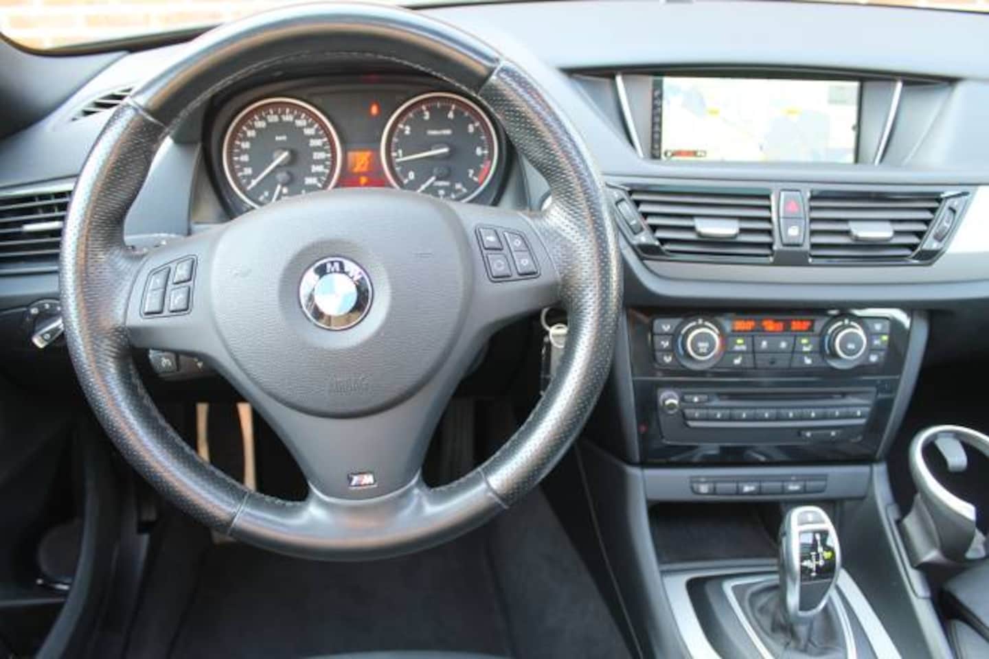 BMW X1 - xDrive 20i 184pk Aut. Luxury Line