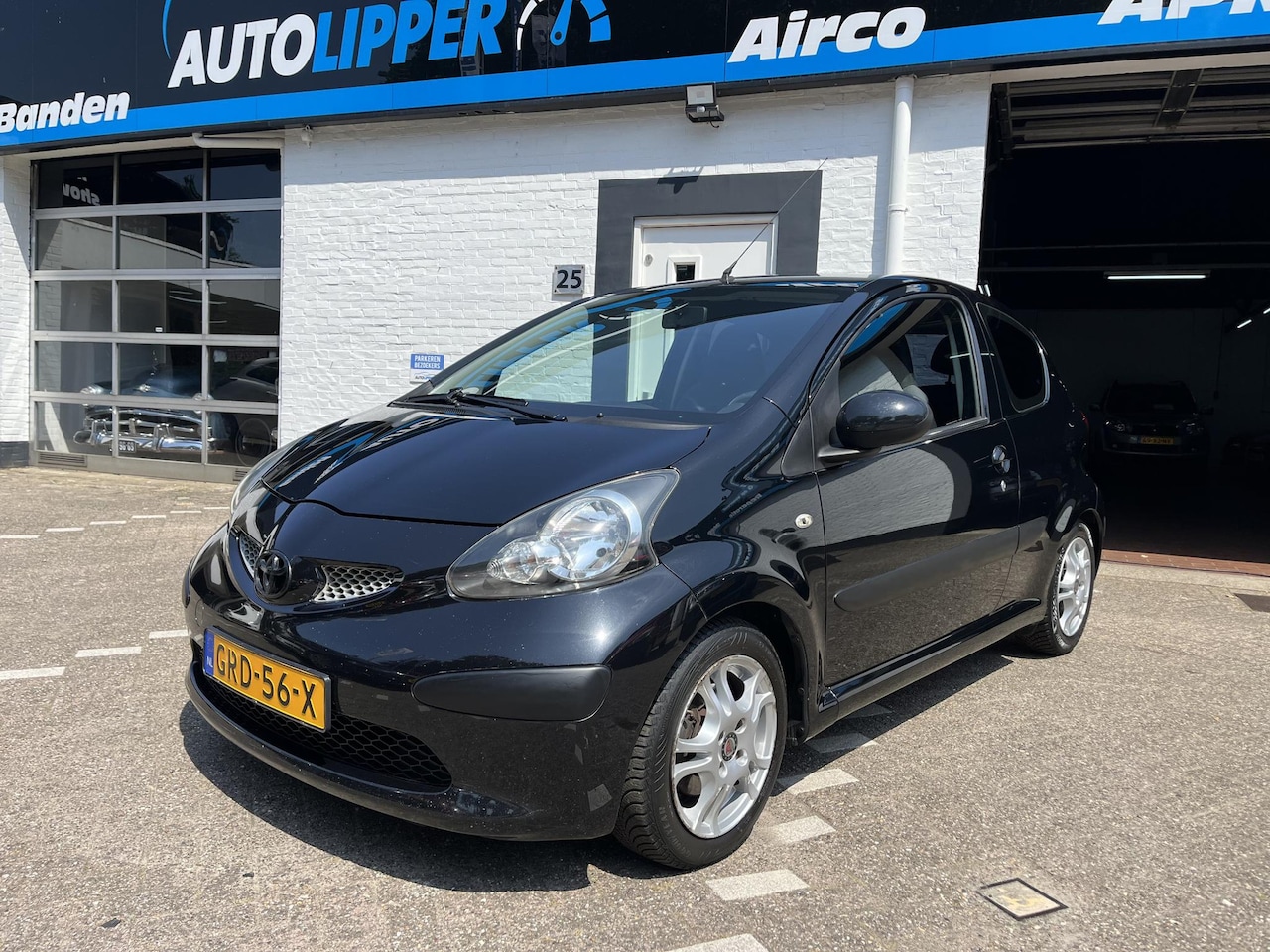 Toyota Aygo - 1.0-12V /Lm velgen/Airco - AutoWereld.nl