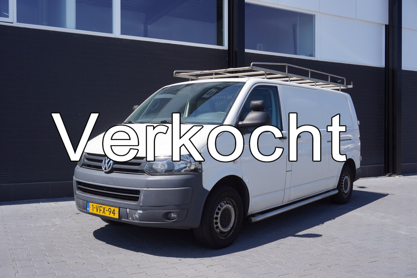 Volkswagen Transporter - 2.0 TDI L2 - 2x Schuifdeur - Airco - Imperiaal - Trekhaak - € 6.600,- Excl. - AutoWereld.nl