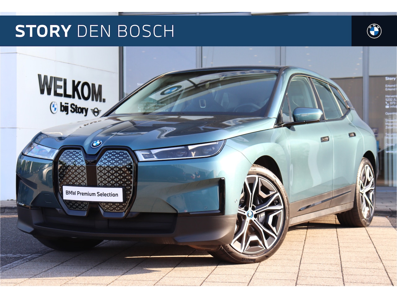 BMW iX - xDrive40 High Executive / Laserlight / Multifunctionele Stoelen / Parking Assistant Plus / - AutoWereld.nl
