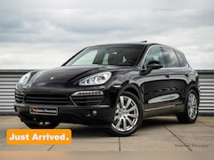 Porsche Cayenne - 4.8 S 958 | 108.000KM | 1st Owner | BOSE | Sunroof | Air Suspension