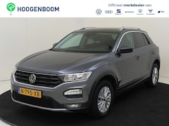 Volkswagen T-Roc - 1.5 TSI Style | Navigatie | Parkeersensoren | Adaptieve cruise control | CarPlay | Elektri