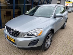 Volvo XC60 - 2.0T Kinetic NL-AUTO / NAVI / PDC / TREKHAAK