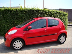 Peugeot 107 - 1.0-12V XS