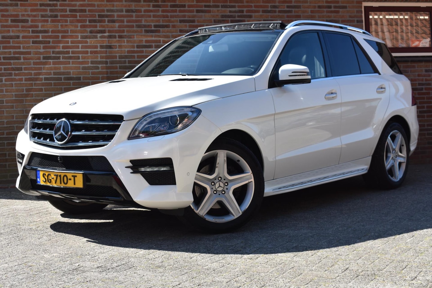 Mercedes-Benz M-klasse - 350 BlueTEC '15 AMG Pakket Pano Clima Leder NAvi Cruise Inruil mogelijk - AutoWereld.nl