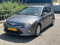Hyundai i30 - 1.4i i-Motion Clima 113.000 KM NAP 1 jaar APK