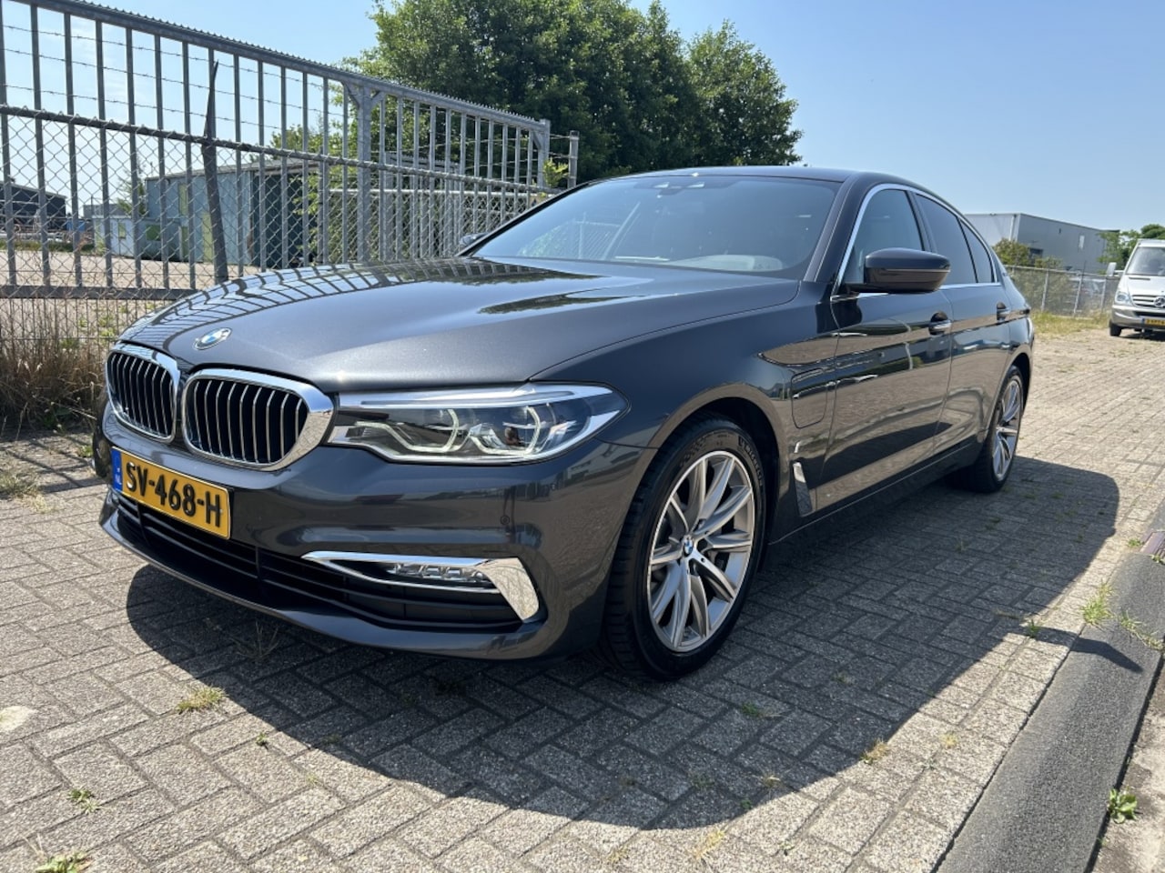 BMW 5-serie - 530e iPerf High Exe - AutoWereld.nl