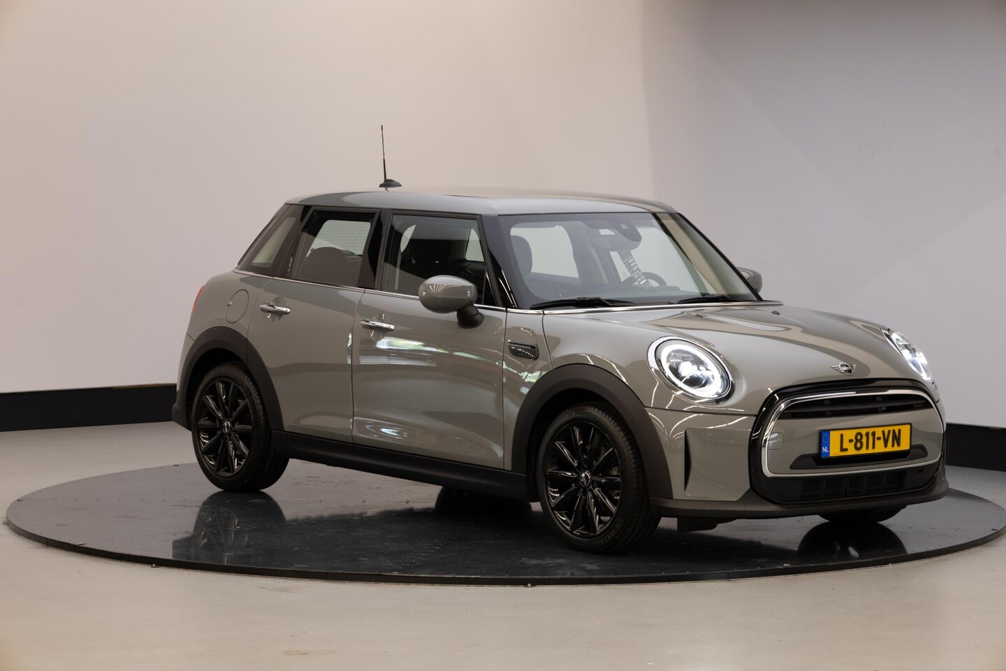 MINI One - Mini 1.5 Essential | Comfort Pack | Driving Assistant | - AutoWereld.nl