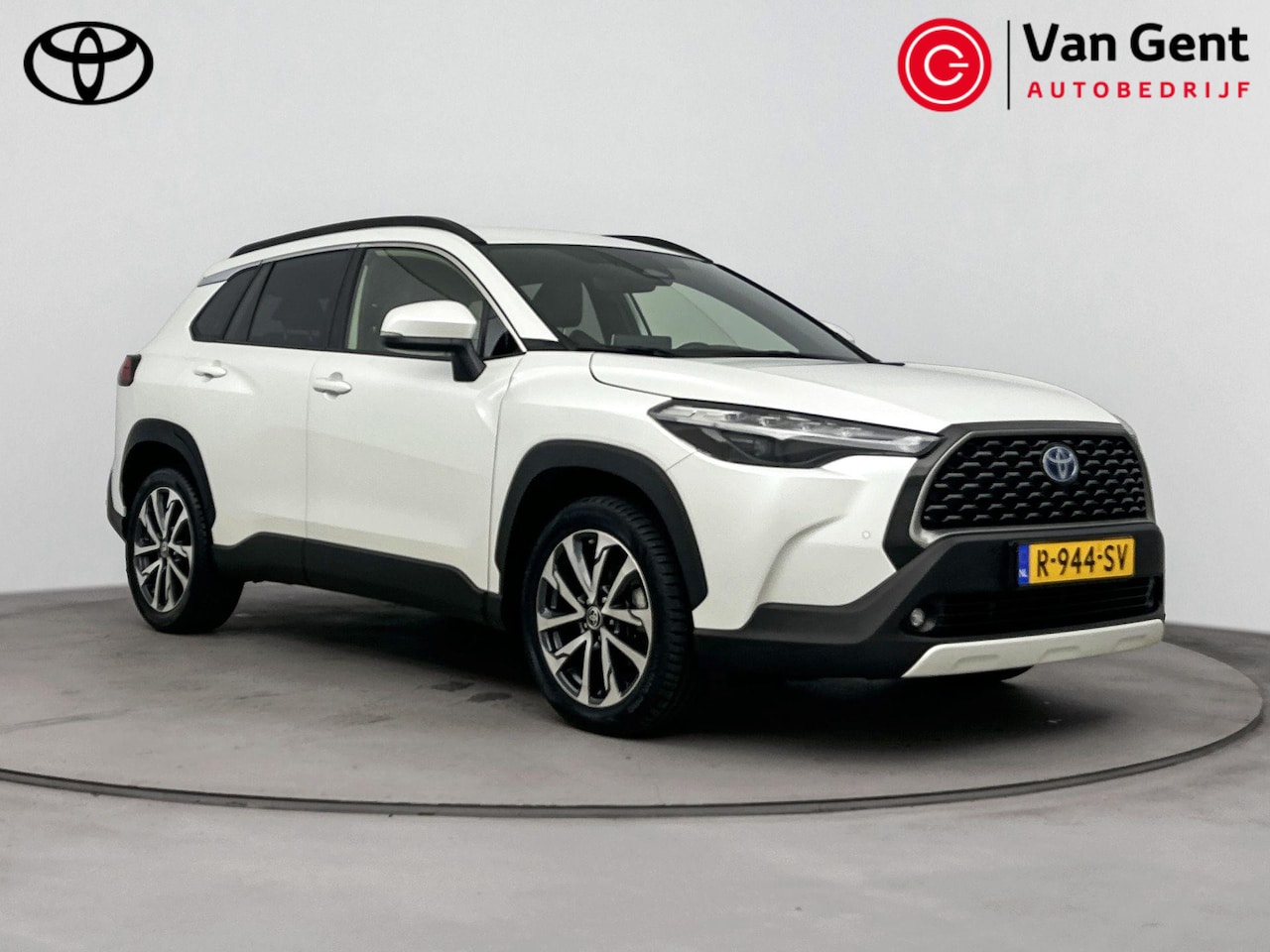 Toyota Corolla Cross - 2.0 High Power Hybrid First Edition | Dodehoek | Navigatie | Stoelverwarming | LED - AutoWereld.nl