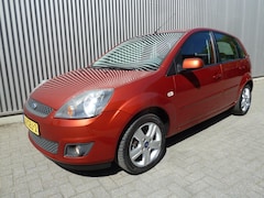 Ford Fiesta - 1.4-16V Futura XL|PDC|Trekhaak|Airco|NAP