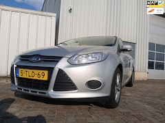 Ford Focus Wagon - 1.0 EcoBoost Edition MOTOR SCHADE