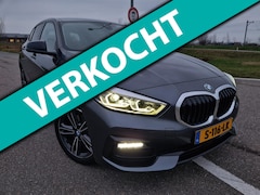 BMW 1-serie - 118i High Executive/AUT8/HUD/DEALER ONDH/CAR PLAY