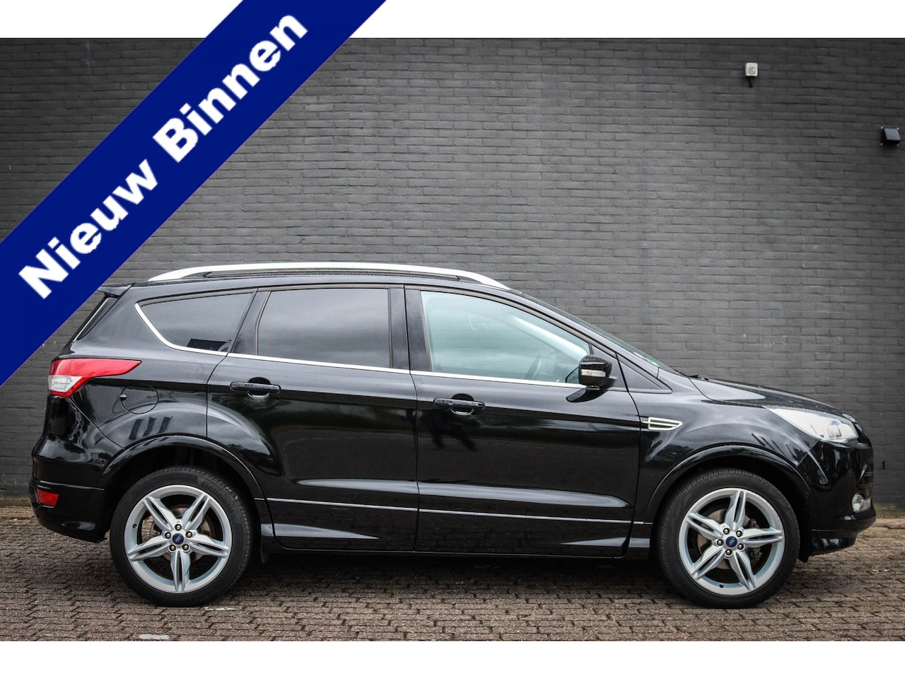 Ford Kuga - 1.5 Titanium Styling Pack Nieuw binnen; Jouw droomauto? - AutoWereld.nl