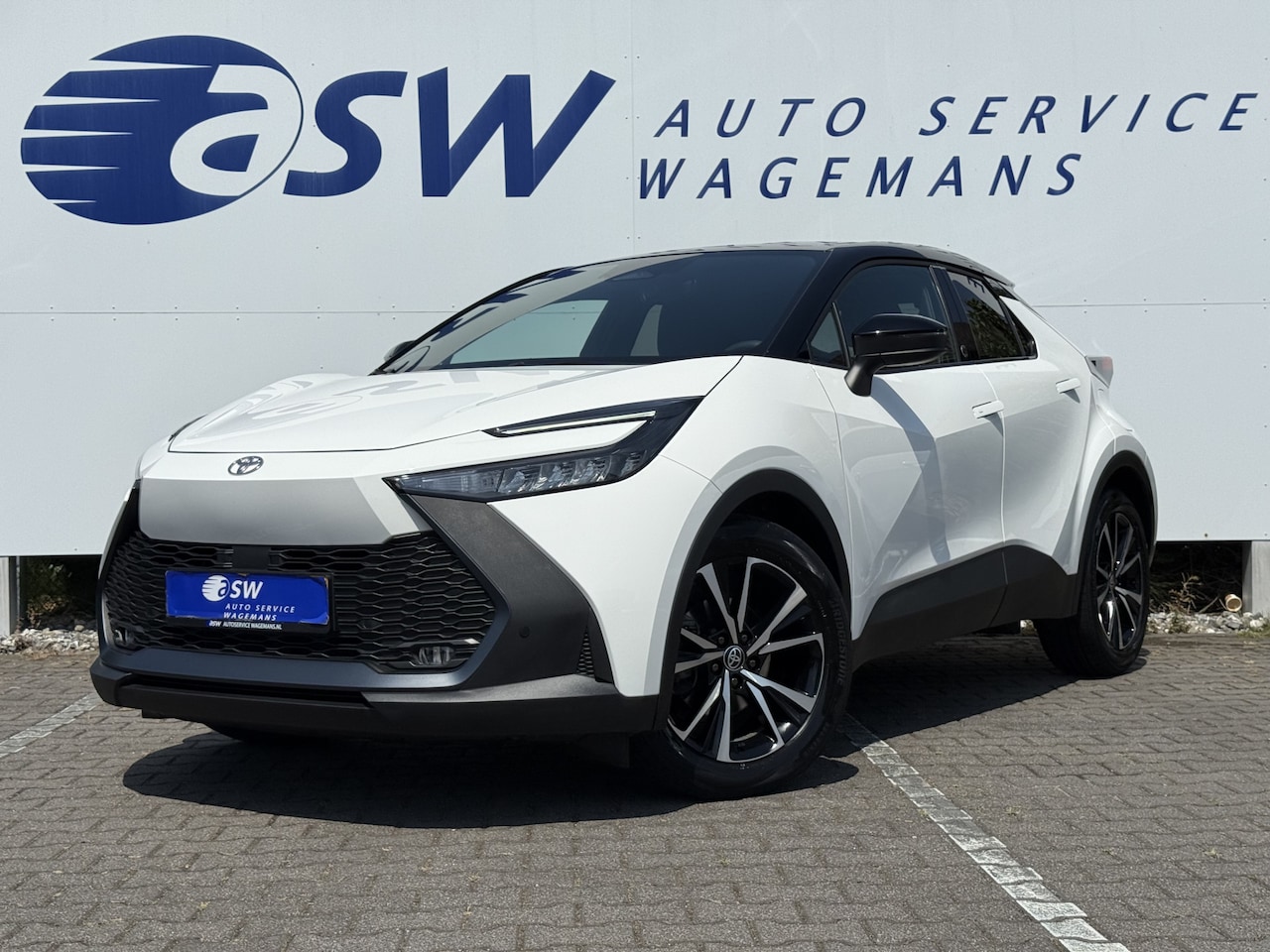 Toyota C-HR - 2.0 Hybrid 200 Team D | CarPlay | ACC | Camera | LED | Dodehoek | Keyless | 18 inch - AutoWereld.nl