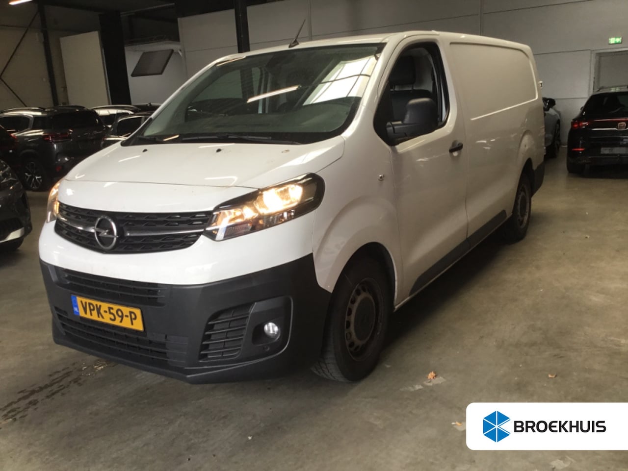 Opel Vivaro - 2.0 CDTI L3 145 Pk | NAVIGATIE | CEMERA | ALL SEASON BANDEN | BETIMMERING LAADRUIMTE | SEN - AutoWereld.nl