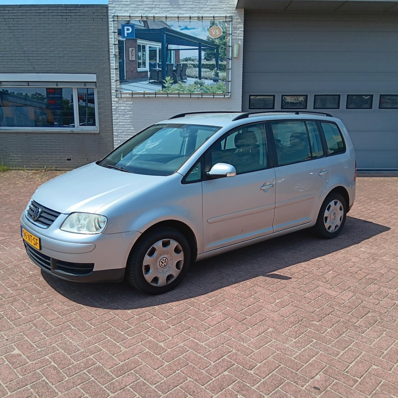 Volkswagen Touran - 1.6 Trendline 1.6 Trendline - AutoWereld.nl