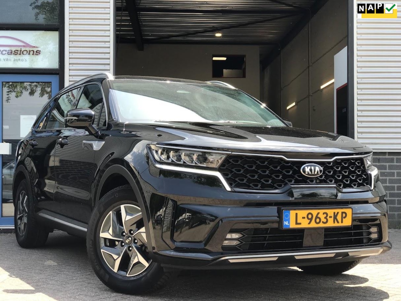Kia Sorento - 1.6 T-GDI Hybrid 2WD ComfortLine 5p.|PDC|Camera|DAB+|2021 - AutoWereld.nl