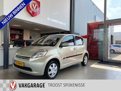 Daihatsu Sirion 2 - 1.3 -16V Comfort, 5 Deurs, 5 Zits, Airco, Elektrischpakket, Trekhaak, Stuurbekrachting, Ce