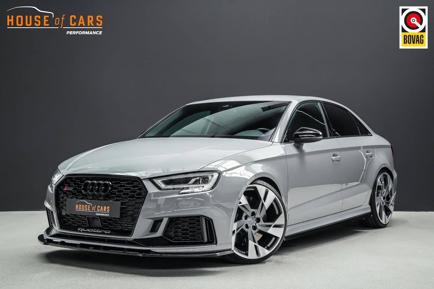 Audi RS3 - Limousine 2.5 460pk TFSI quattro |APR stage 1|APR carbon air intake|Akrapovic|RS-stoelen|B - AutoWereld.nl