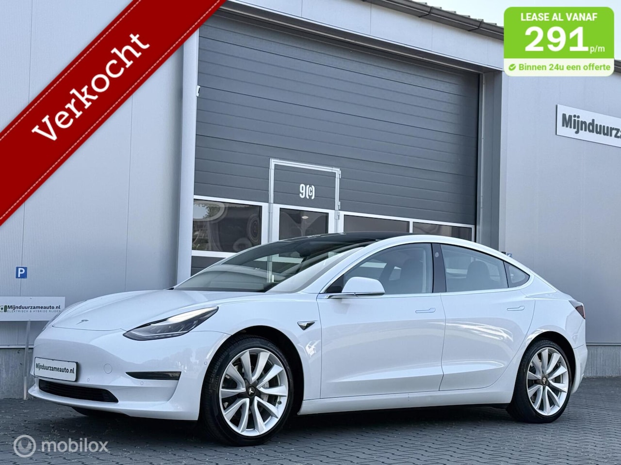 Tesla Model 3 - Long Range RWD Long Range AWD 75 kW, Netjes,SOH 87 %,trekhaak - AutoWereld.nl