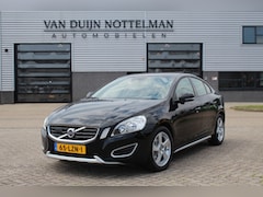 Volvo S60 - 2.0T Intro Edition / Navigatie / Trekhaak / N.A.P
