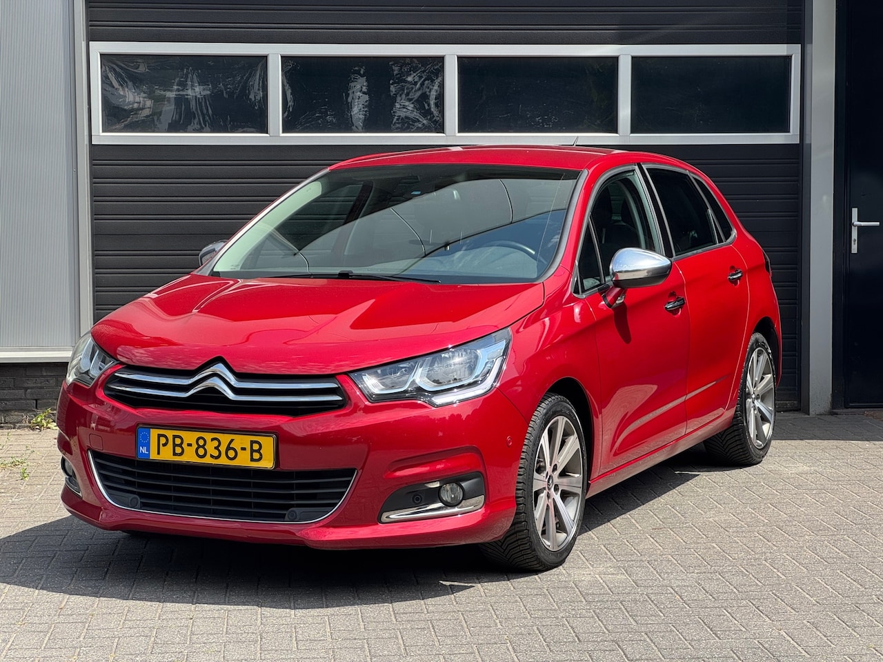 Citroën C4 - 1.2 PureTech Feel Collection Automaat, Keyless, Navi, Cruise, Climate Control, - AutoWereld.nl