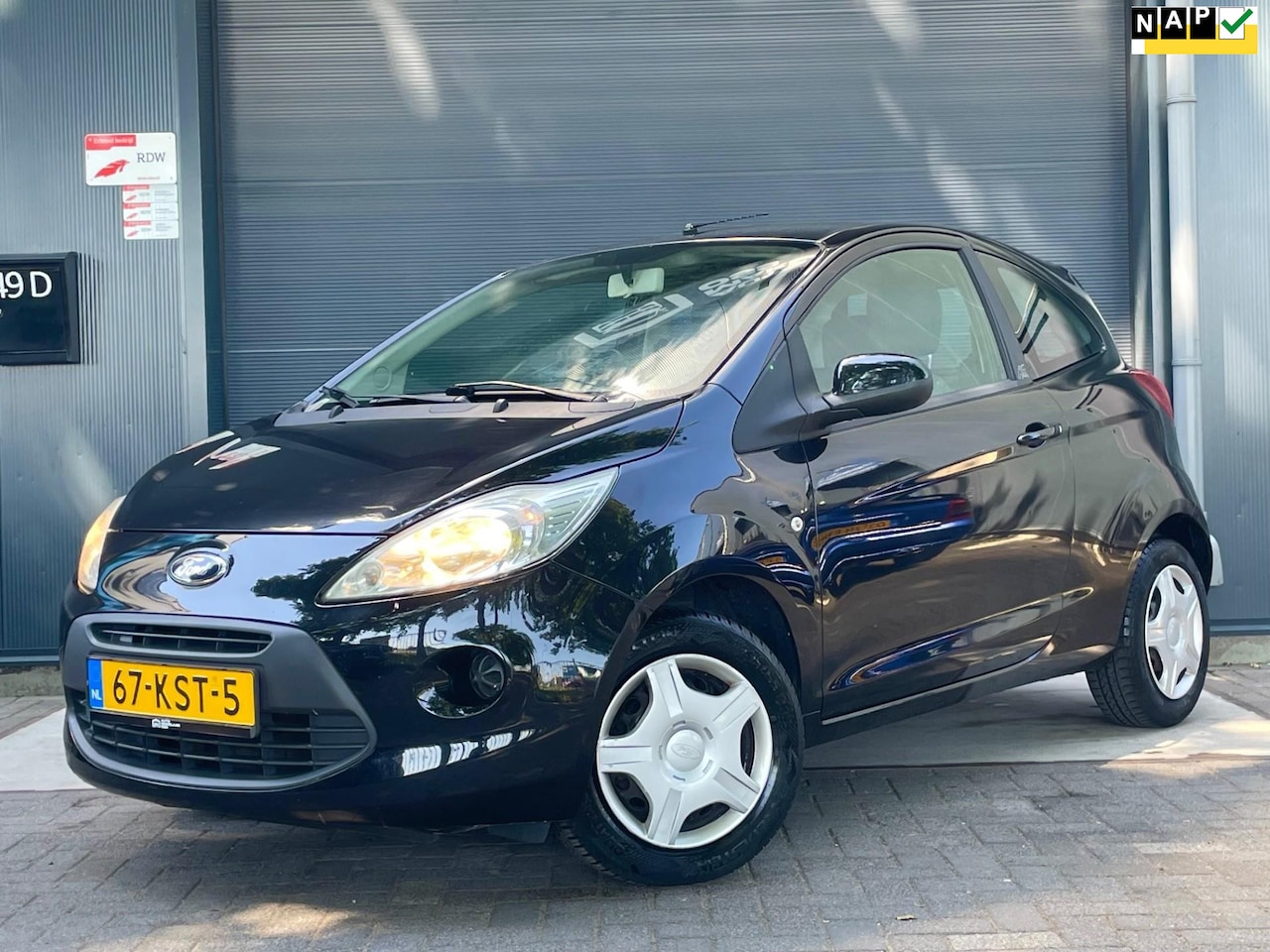 Ford Ka - 1.2 Trend ELEKTRISCH PAKKET AUTOMATISCHE VERLICHTING RADIO AUX - AutoWereld.nl
