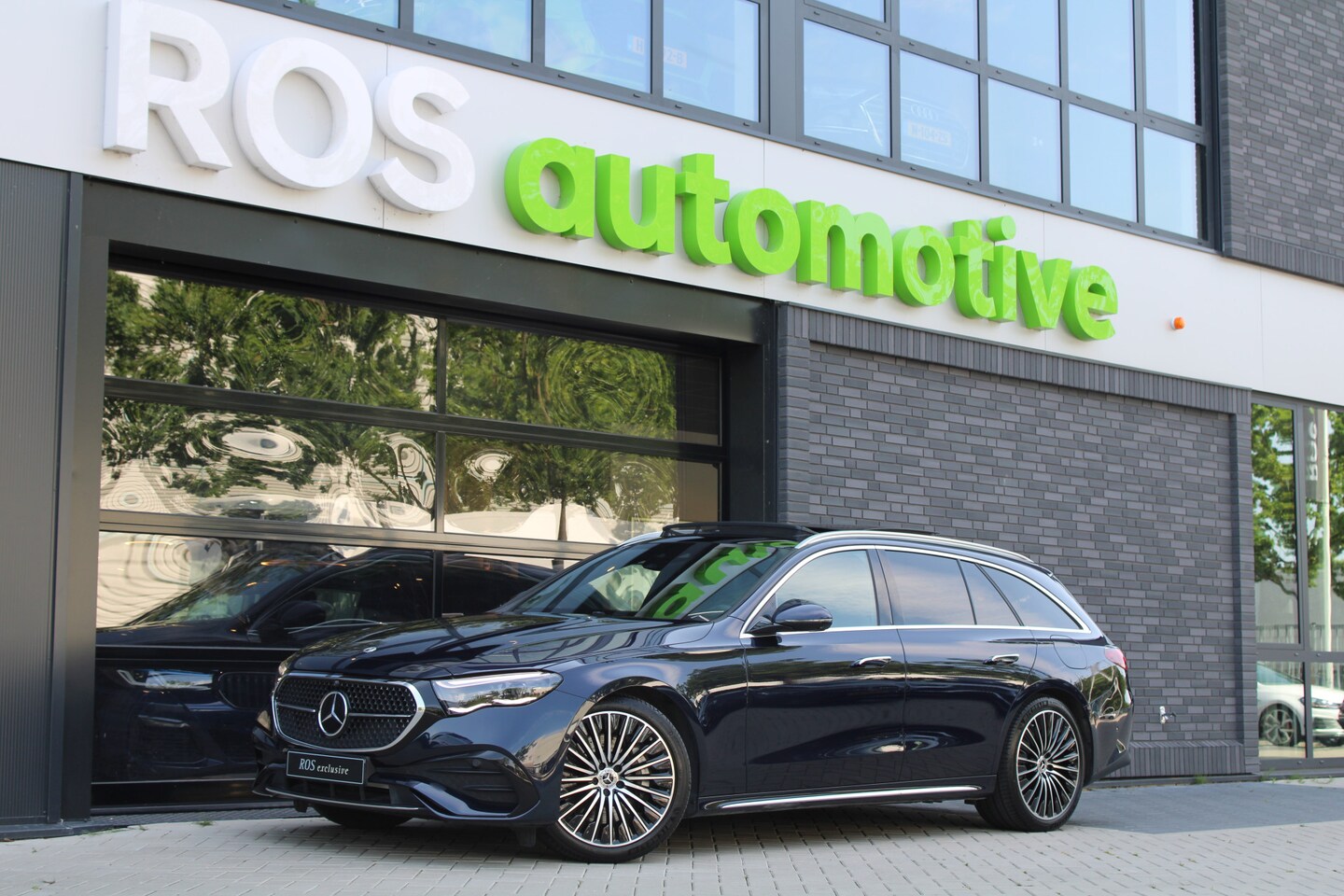 Mercedes-Benz E-klasse - 300 e AMG Line | BTW | SUPERSCREEN | PANO | BURMESTER | STOELKOELING | 360 | MEMORY | ELEK - AutoWereld.nl