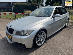 BMW 3-serie - 330i 6-Bak M Pakket Opendak Xenon Navi Memorz