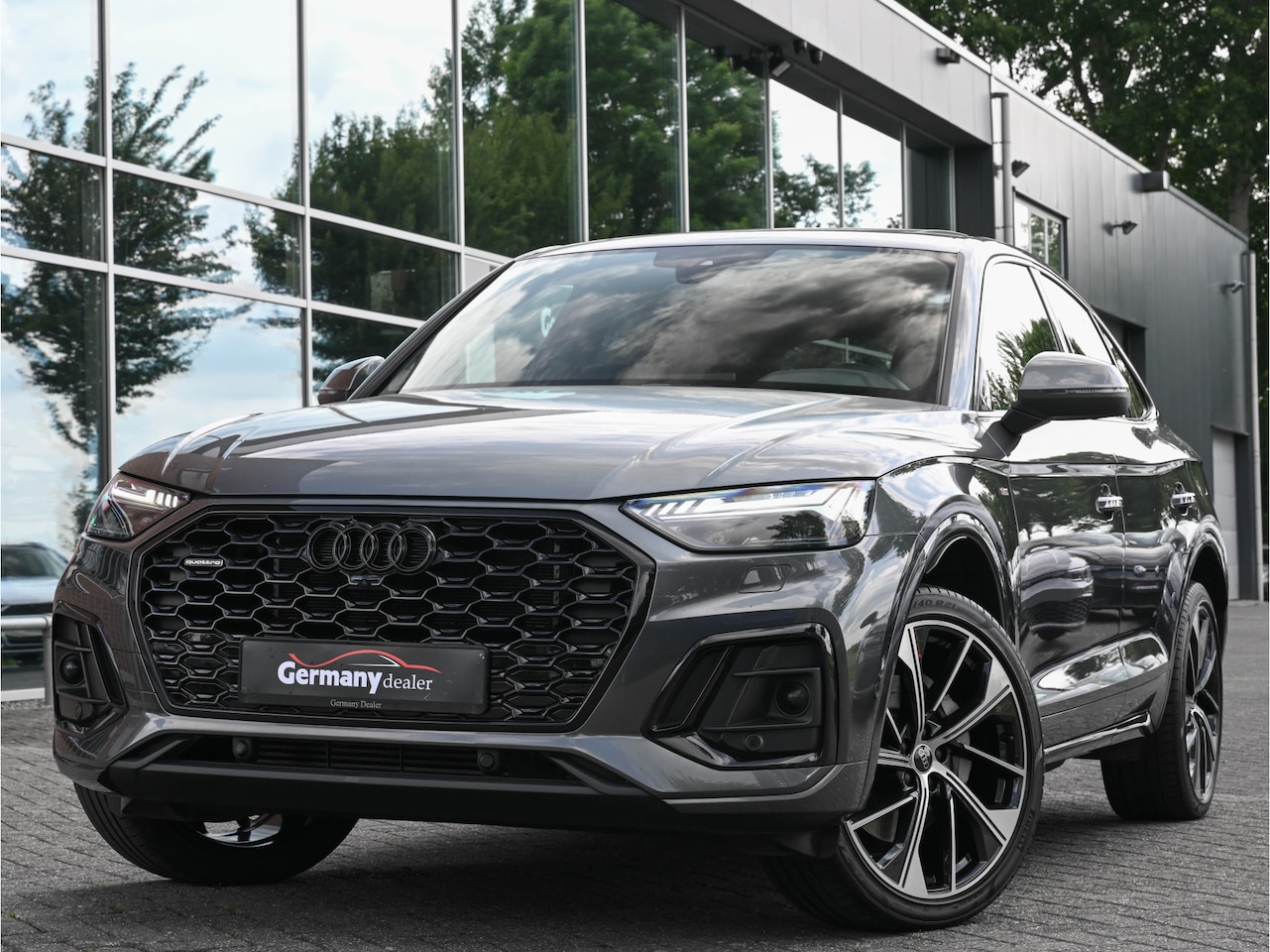 Audi Q5 Sportback - 50TFSI E 300pk Quattro S-Line Pano Matrix-LED B&O Lane Assist Trekhaak - AutoWereld.nl