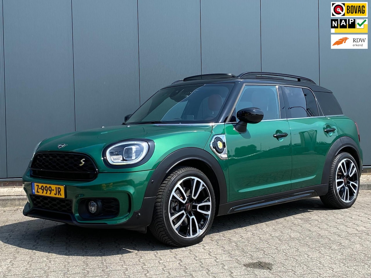 MINI Countryman - 2.0 Cooper S E ALL4 | Leder | Panoramadak | Harman Kardon | CarPlay | Head-Up | Garantie - AutoWereld.nl