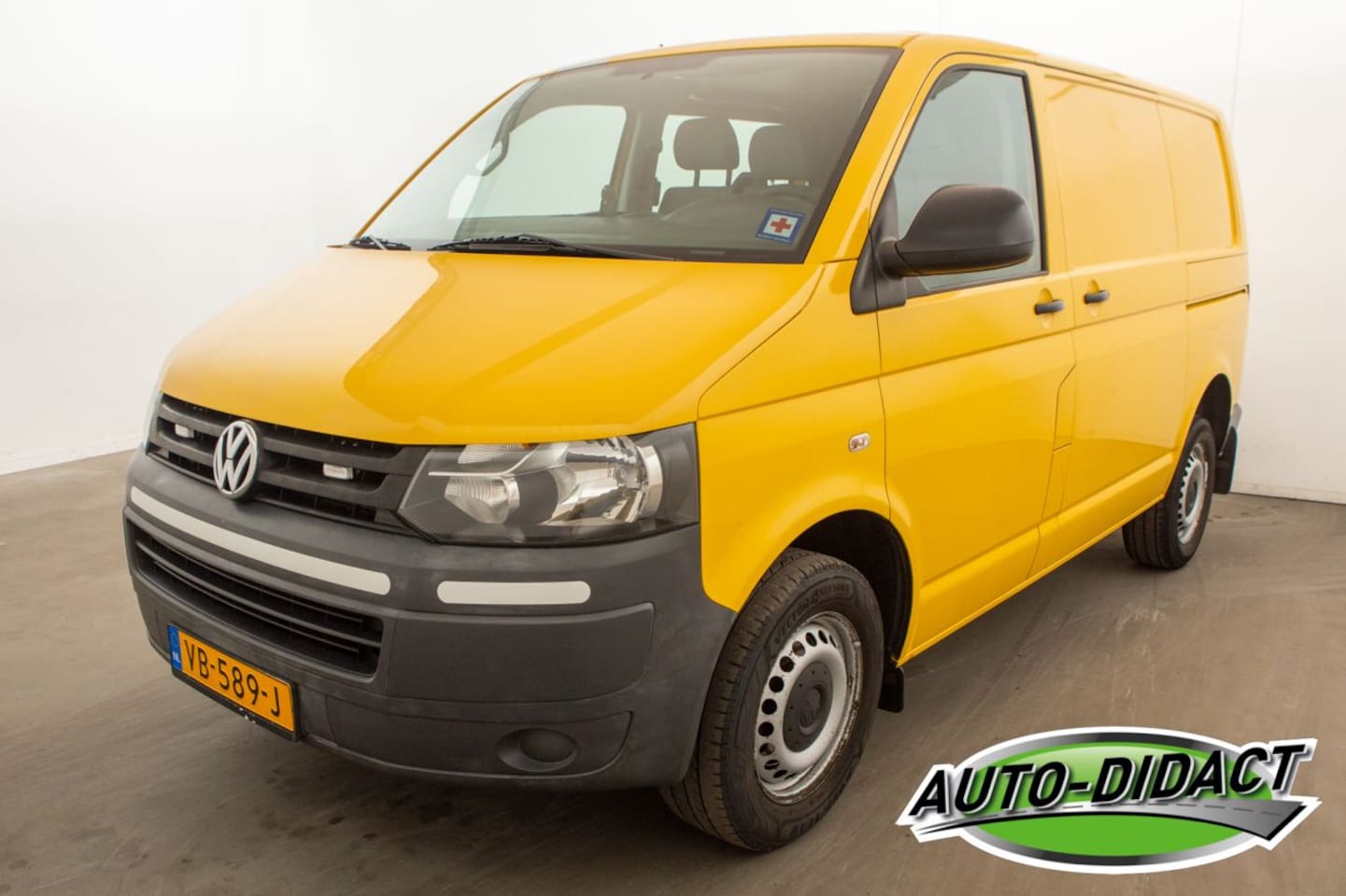 Volkswagen Transporter - 2.0 TDI L1H1 DC Comfortline 2.0 TDI L1H1 DC Comfortline - AutoWereld.nl