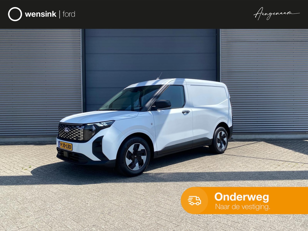 Ford Transit Courier - E-Transit Trend 44 kWh 136PK | Climate Control | Parkeersensoren | Parkeercamera | Bluetoo - AutoWereld.nl