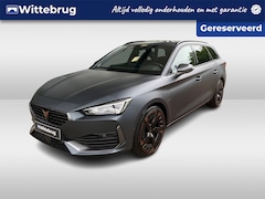 CUPRA Leon Sportstourer - 1.4 e-Hybrid Black Edition / Panorama dak / Navigatie / 19'' licht metaal / Speciale lak
