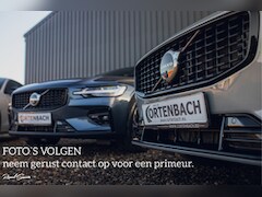 Volvo V60 - 2.0 T8 Plug-in hybrid AWD Ultra Dark | Long Range | Panorama dak | Zwenkbare trekaak | Har