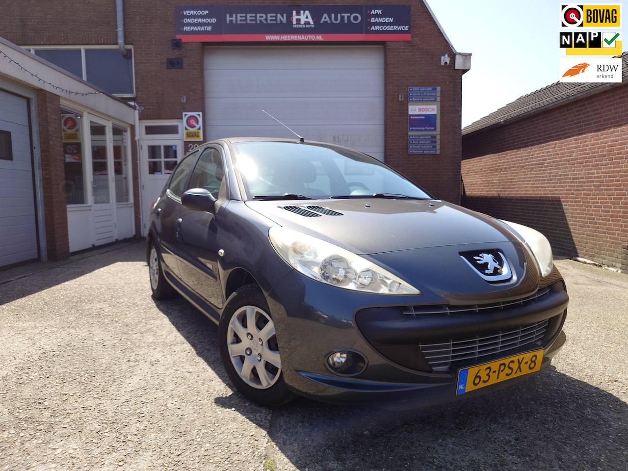 Peugeot 206 - 1.4 Millesim 200, 5 Deurs, Airco - AutoWereld.nl