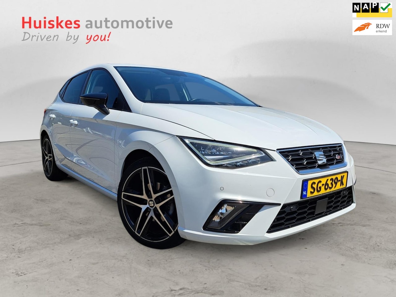 SEAT Ibiza - 1.0 TSI FR Business Intense Camera/Climate/Carplay/Beats/18" - AutoWereld.nl