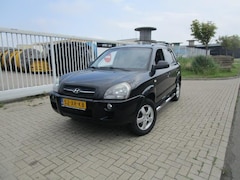 Hyundai Tucson - 2.0i Active, Leer, Sidebars