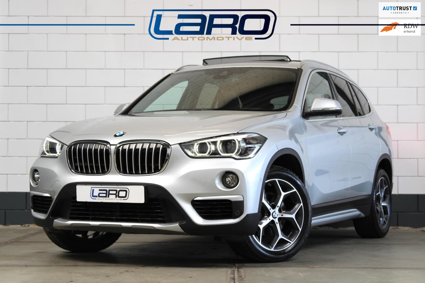 BMW X1 - SDrive18i xLine Automaat | Pano Leer Camera Stoelver. Sfeer Cruise Clima - AutoWereld.nl