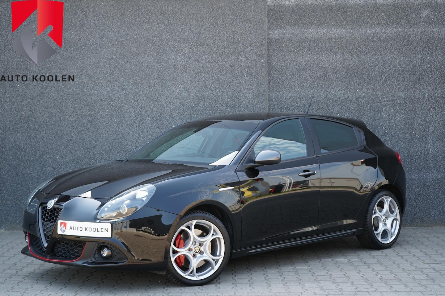 Alfa Romeo Giulietta - 1.4 Turbo MultiAir Super 170 pk automaat/Xenon/stoelver./navi/cruise - AutoWereld.nl