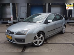 Ford Focus - 1.6-16V First Edition * Airco * Navi
