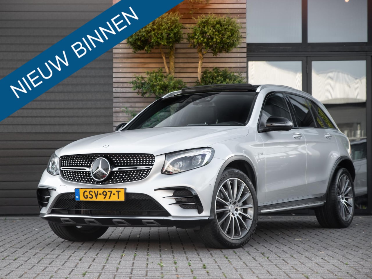 Mercedes-Benz AMG GLC - 43 4MATIC Pano Burmester Carbon ACC - AutoWereld.nl