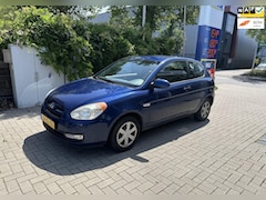 Hyundai Accent - 1.4i Dynamic Joy Airco