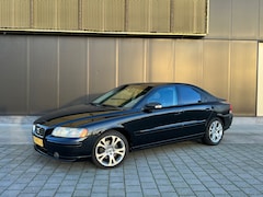 Volvo S60 - 2.4 D5 Drivers Edition Autom|Nwe APK|Cruise|Parksens|Stoelver|Navi