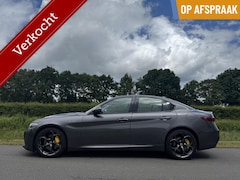Alfa Romeo Giulia - 2.0T Q4 Veloce, 19 inch, Performance